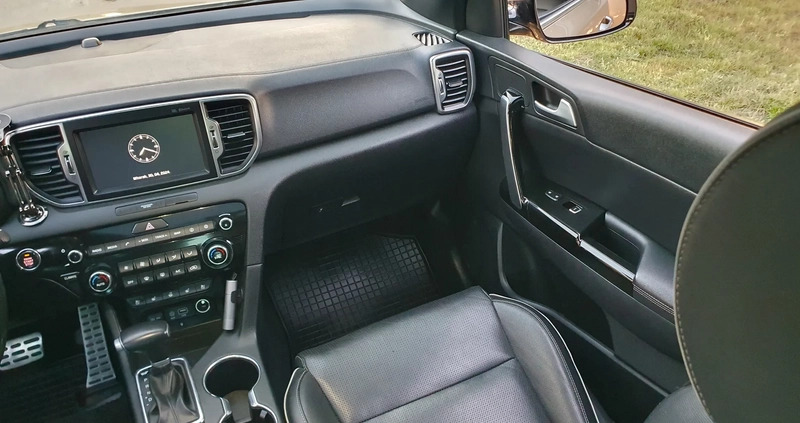 Kia Sportage cena 97800 przebieg: 138000, rok produkcji 2018 z Mielec małe 379
